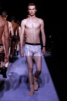 Tom Ford Fall 2018 Menswear  Том Форд осень зима 2018 коллекция Tom Ford TF неделя моды в Нью Йорке Мужские трусы Tom Ford  Mainstyles